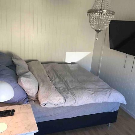Stort Hus I Porsgrunn Sentrum Med Gangavstand Til "Alt" & Gratis Parkering Til Flere Biler Esterno foto