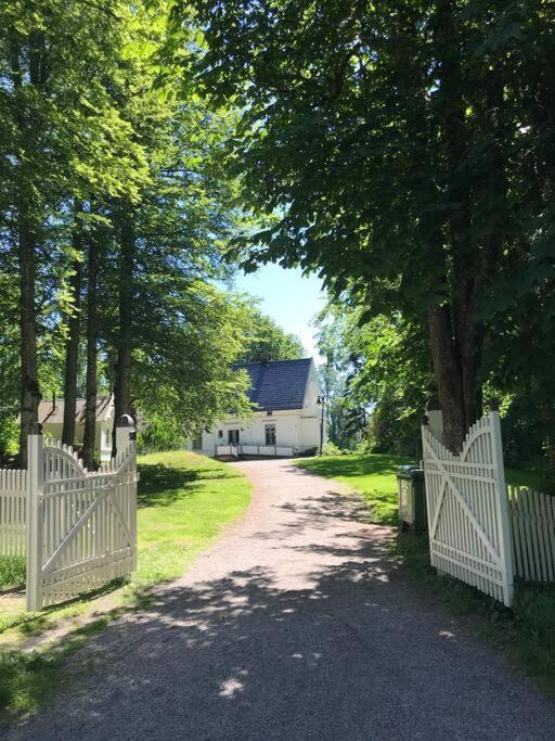 Stort Hus I Porsgrunn Sentrum Med Gangavstand Til "Alt" & Gratis Parkering Til Flere Biler Esterno foto