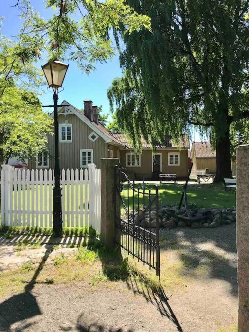 Stort Hus I Porsgrunn Sentrum Med Gangavstand Til "Alt" & Gratis Parkering Til Flere Biler Esterno foto