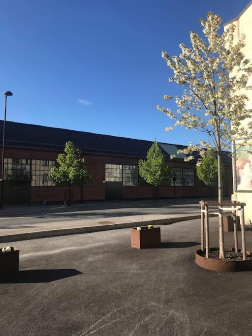Stort Hus I Porsgrunn Sentrum Med Gangavstand Til "Alt" & Gratis Parkering Til Flere Biler Esterno foto